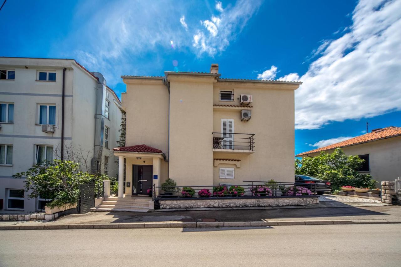 Apartments Sax Цриквеница Экстерьер фото